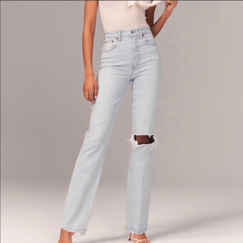Abercrombie 90s Ultra High Rise Straight Jeans